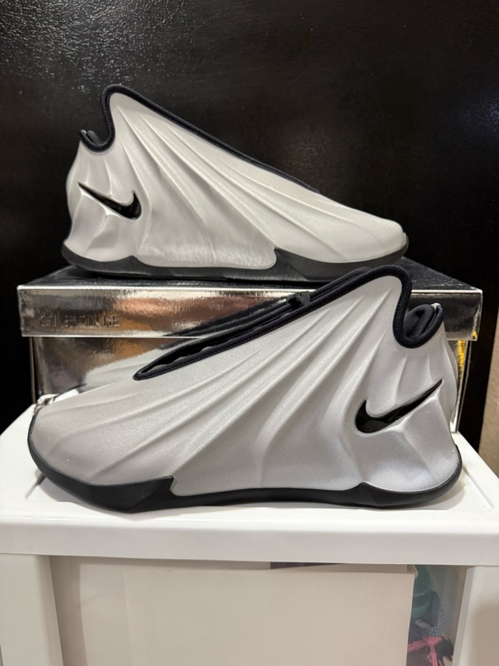 Size 11.5 Men's Nike GT Future Metallic Silver Black/White FZ5590-002 Basketball